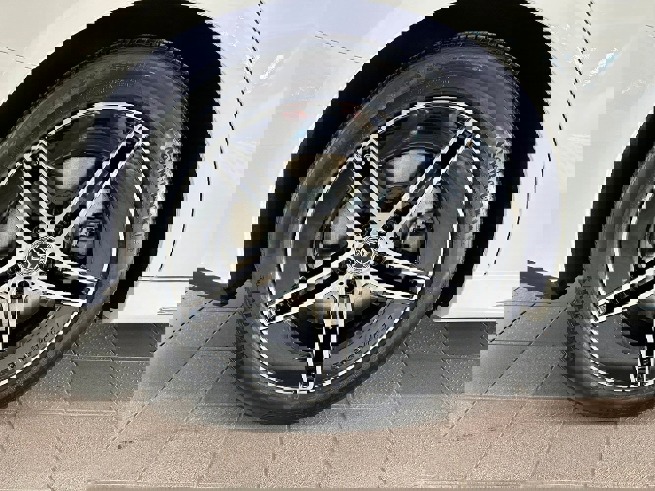 New 2026 Mercedes-Benz E 450 4MATIC Sedan image 16