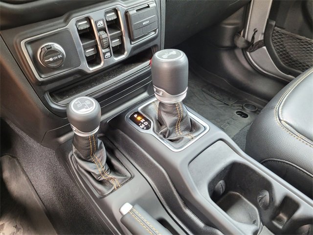 Used 2021 Jeep Wrangler Unlimited Sahara image 33