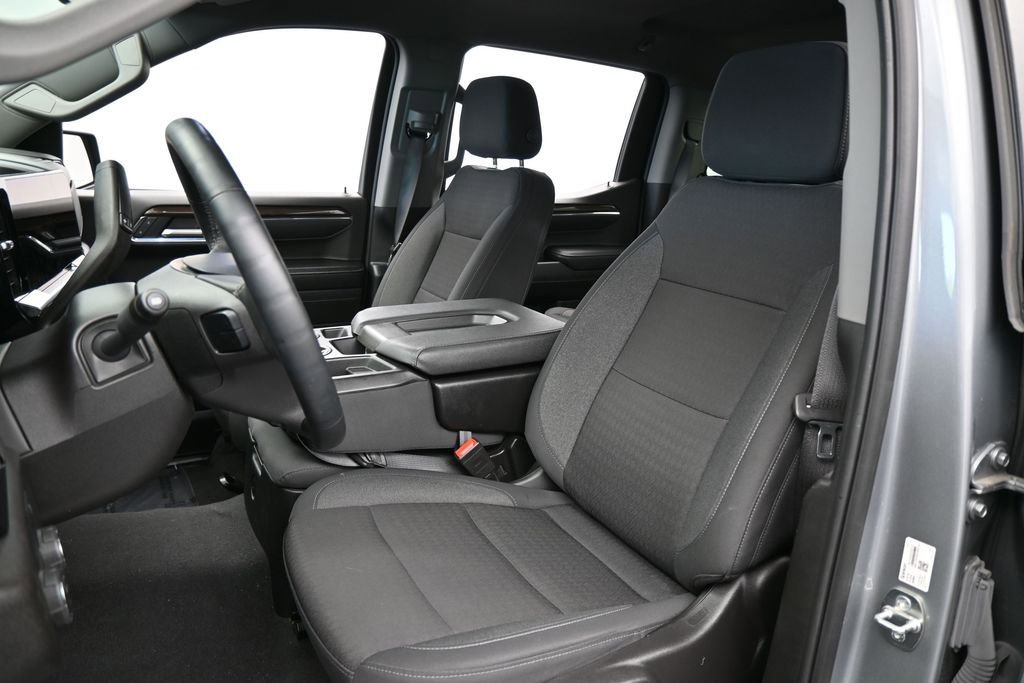 Used 2024 Chevrolet Silverado 1500 LT RWD image 10