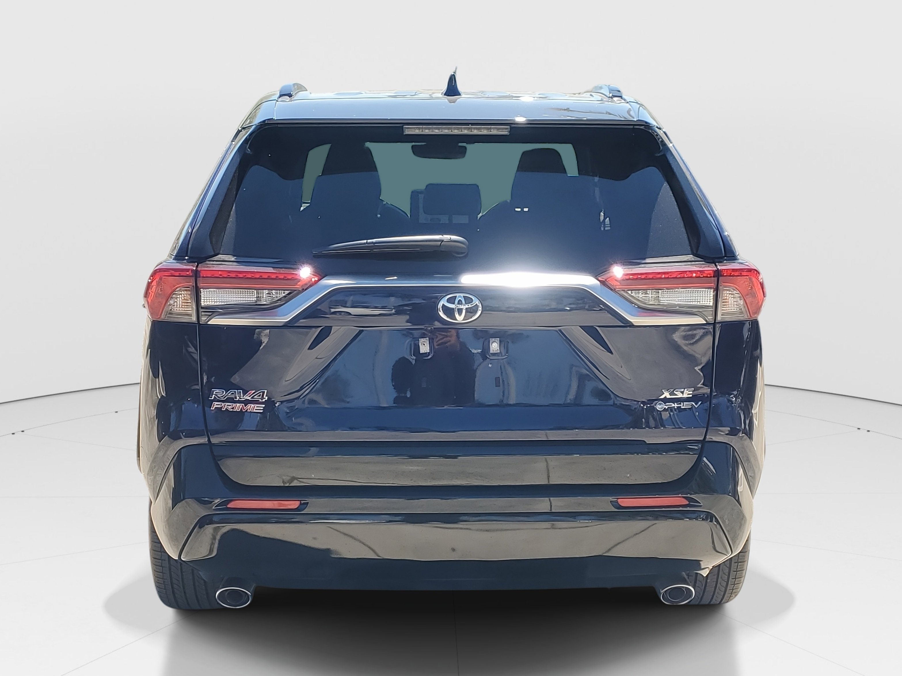 Certified 2025 Toyota RAV4 XSE w/ Weather Package AWD/4WD image 4