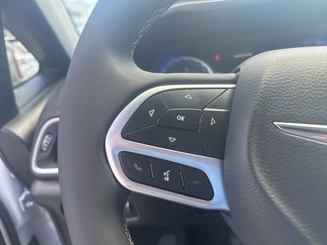 Used 2026 Chrysler Pacifica Select FWD image 20