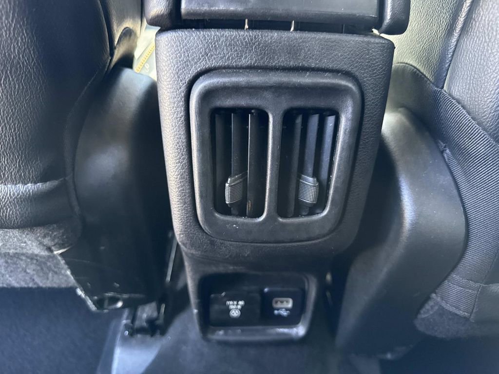 Used 2020 Jeep Compass Limited image 17