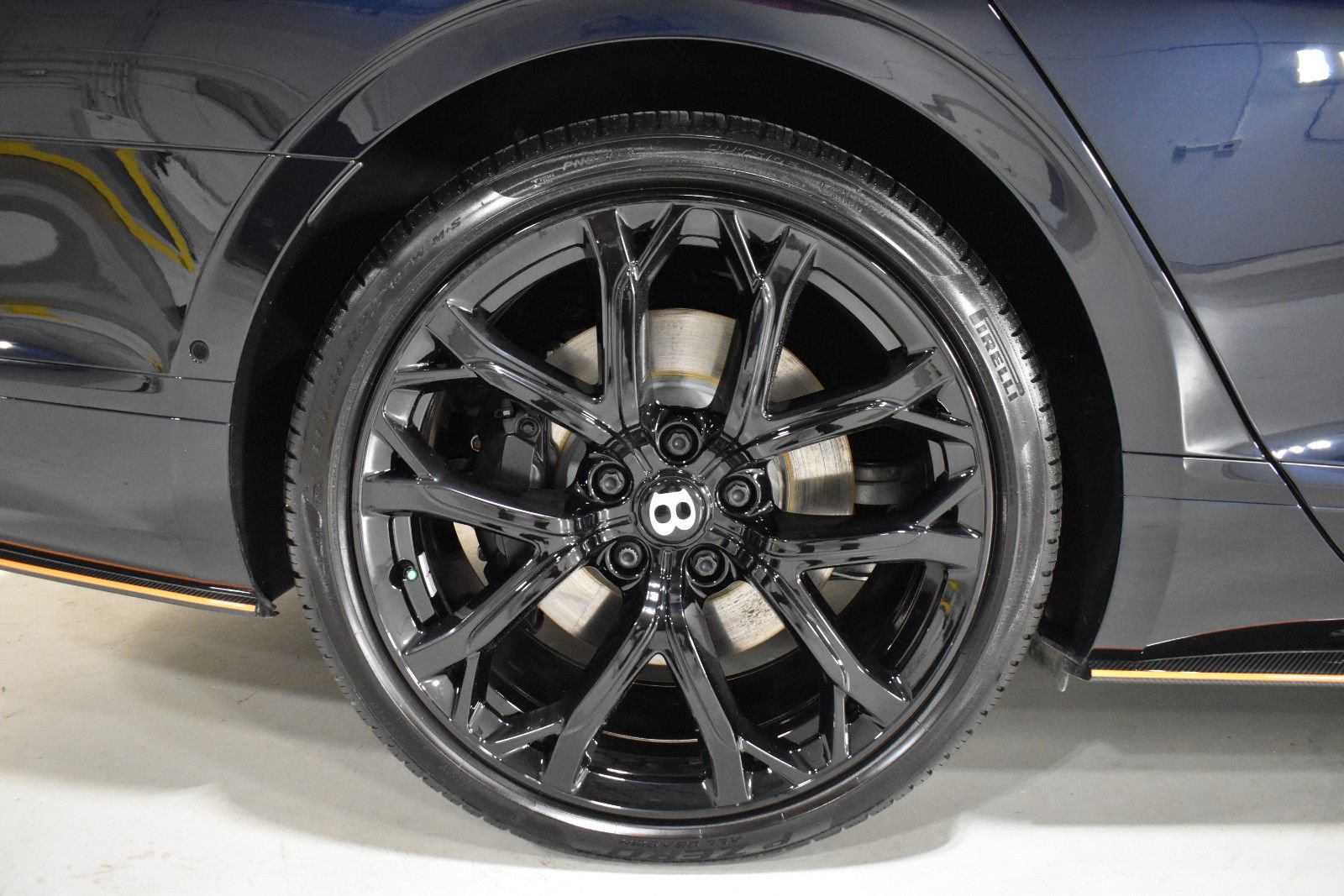 Certified 2024 Bentley Flying Spur S V8 AWD/4WD image 6