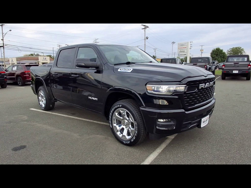 Used 2025 RAM 1500 Big Horn AWD/4WD image 2