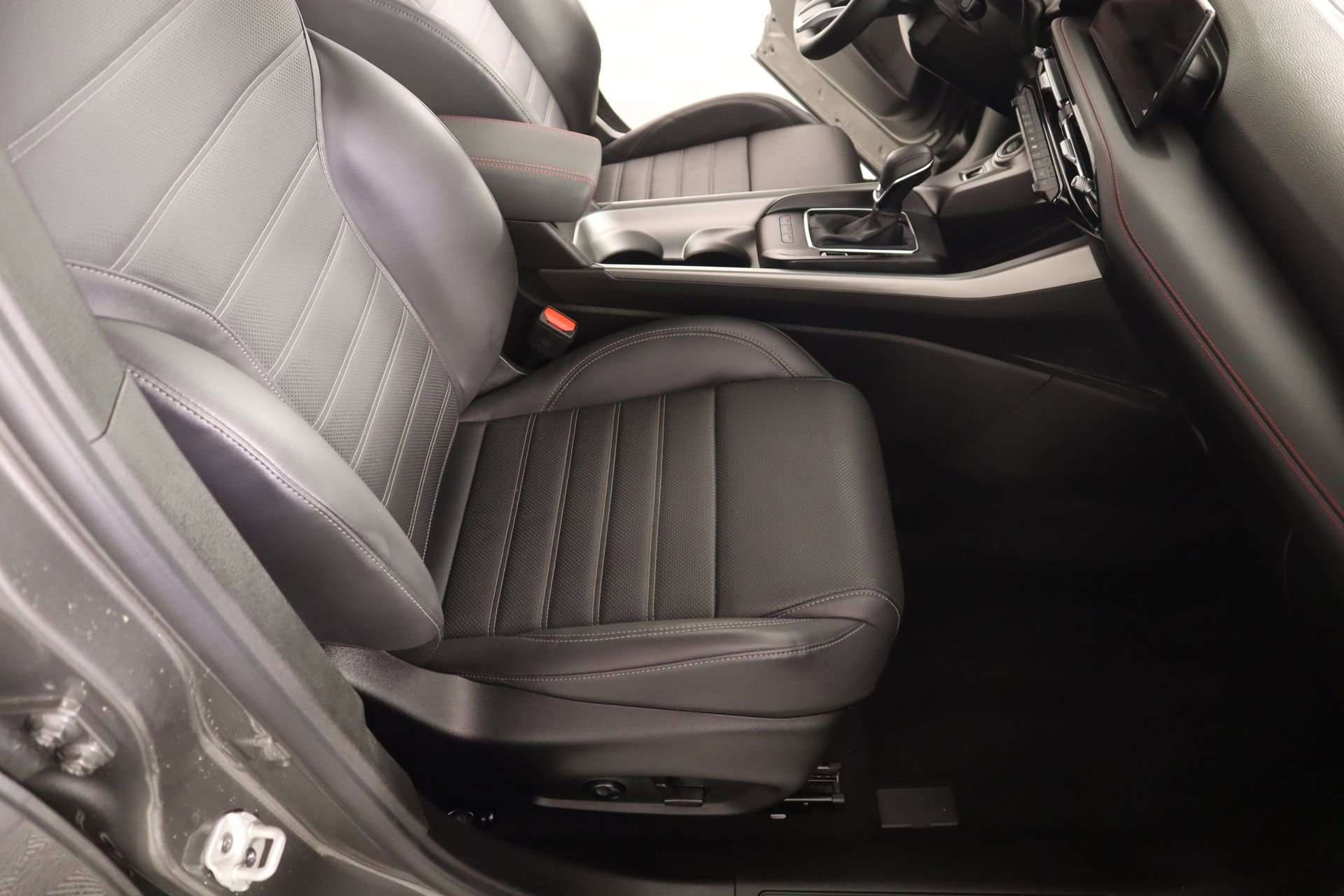 Used 2025 Dodge Hornet GT Plus w/ GT Plus Package image 14