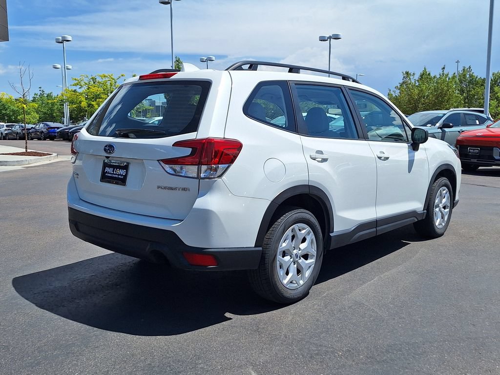 Used 2023 Subaru Forester AWD/4WD image 3