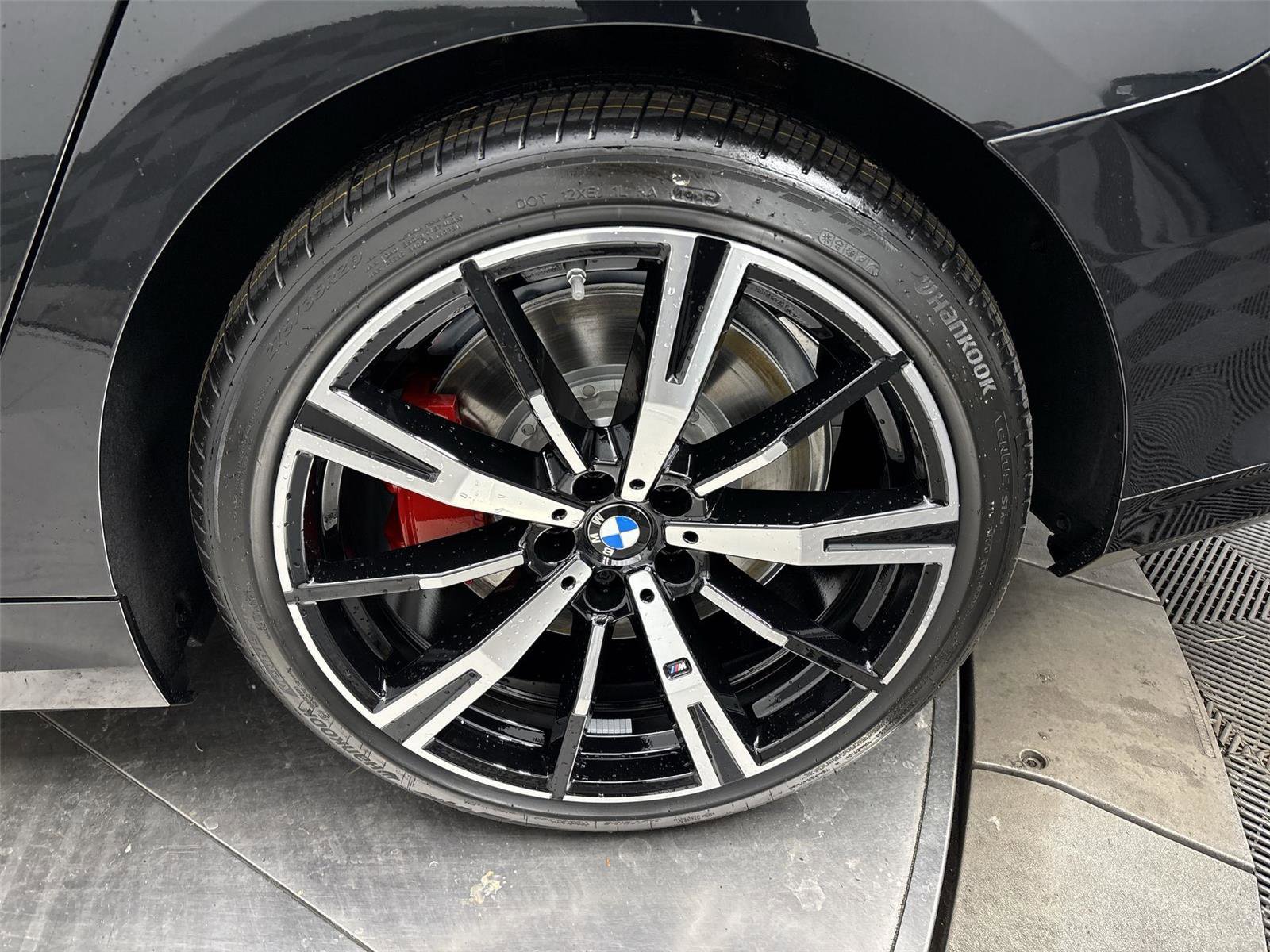 New 2026 BMW 550e xDrive AWD/4WD image 27