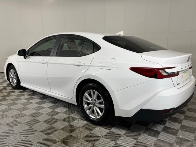 Used 2025 Toyota Camry LE FWD image 6