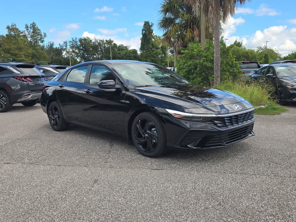 New 2026 Hyundai Elantra SEL Sport FWD image 9