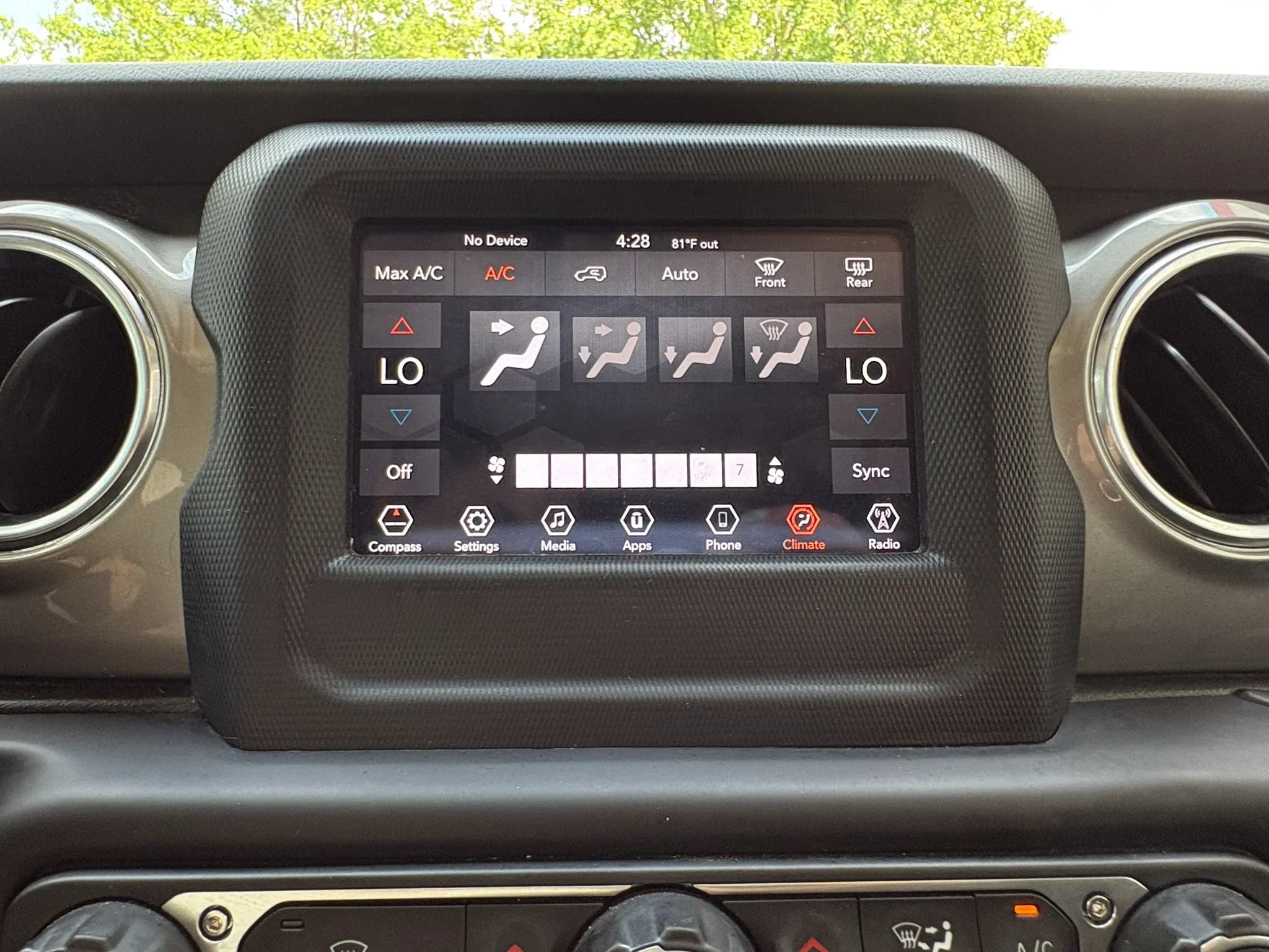 Used 2019 Jeep Wrangler Unlimited Sahara w/ LED Lighting Group AWD/4WD image 41