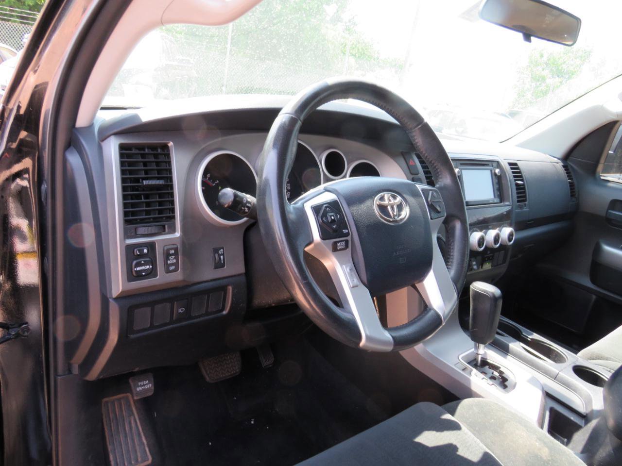 Used 2014 Toyota Sequoia SR5 w/ Sport Appearance Package image 7