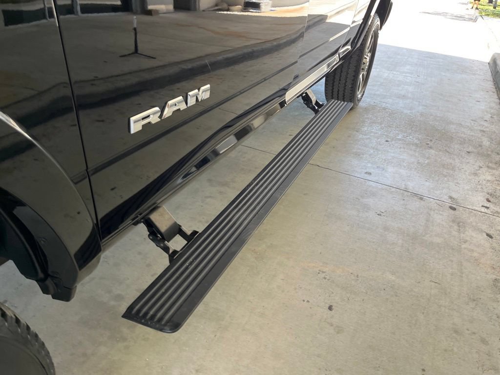 New 2024 RAM 2500 Limited AWD/4WD image 18