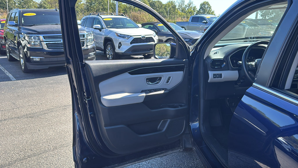 Certified 2025 Honda Pilot EX-L image 15