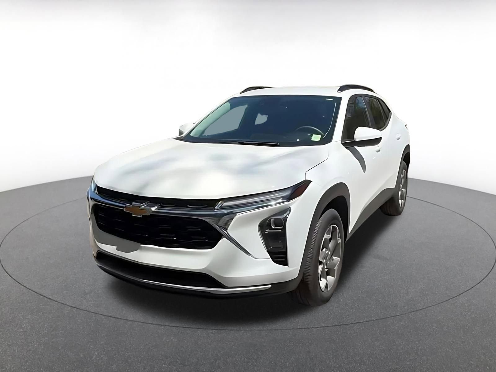 Used 2025 Chevrolet Trax LT FWD image 7