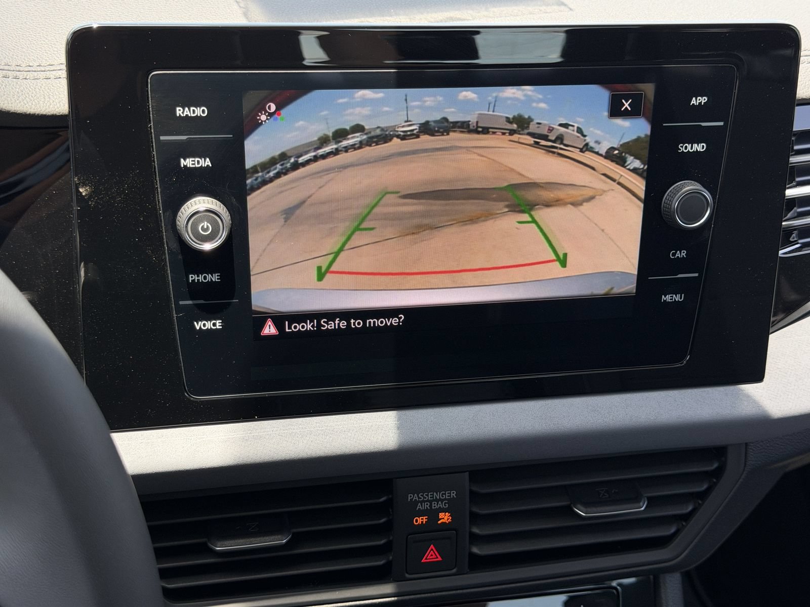 New 2026 Volkswagen Jetta SE FWD image 18