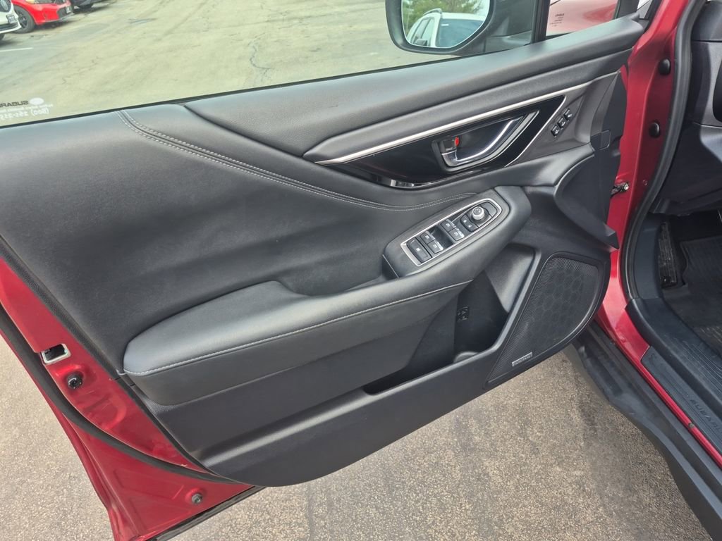 Used 2020 Subaru Outback Limited image 21