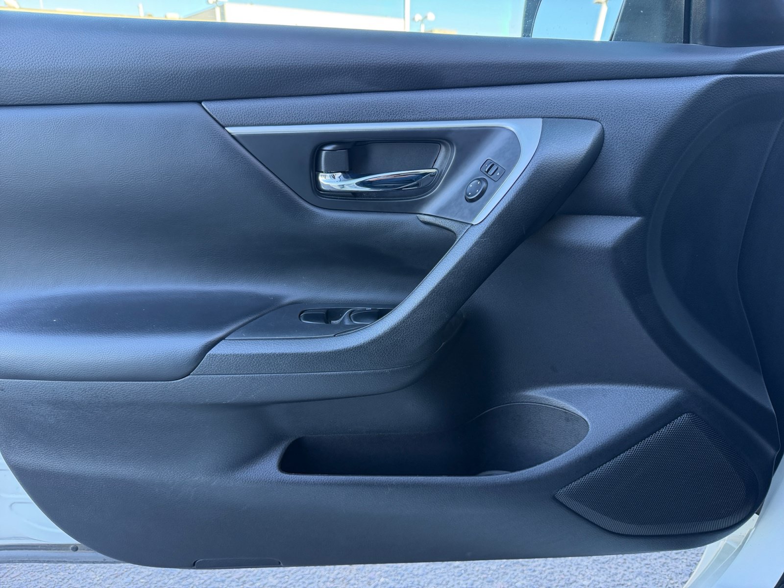 Used 2017 Nissan Altima 2.5 S w/ Power Driver Seat Package FWD image 12