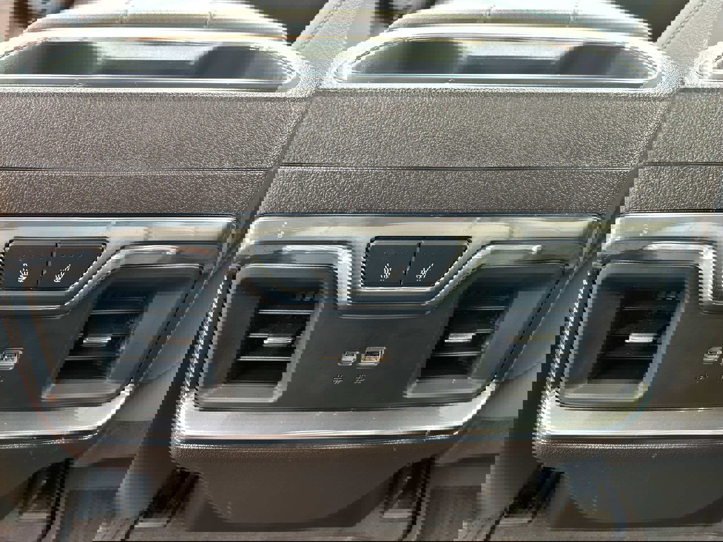 Used 2024 Chevrolet Silverado 1500 LTZ w/ LTZ Premium Texas Edition image 39