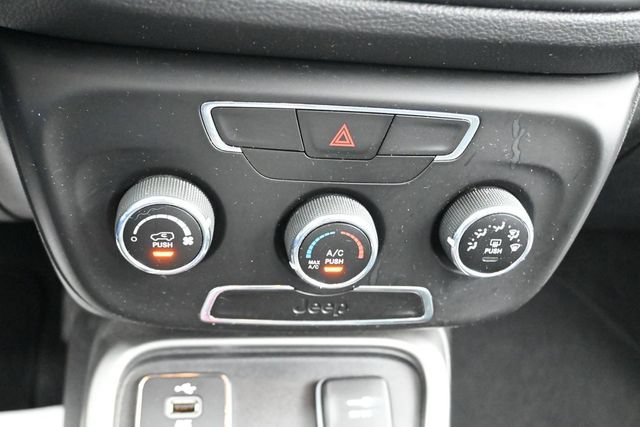 Used 2018 Jeep Compass Sport FWD image 11