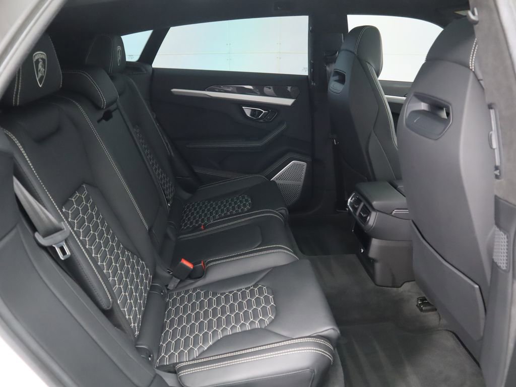 Used 2022 Lamborghini Urus image 23