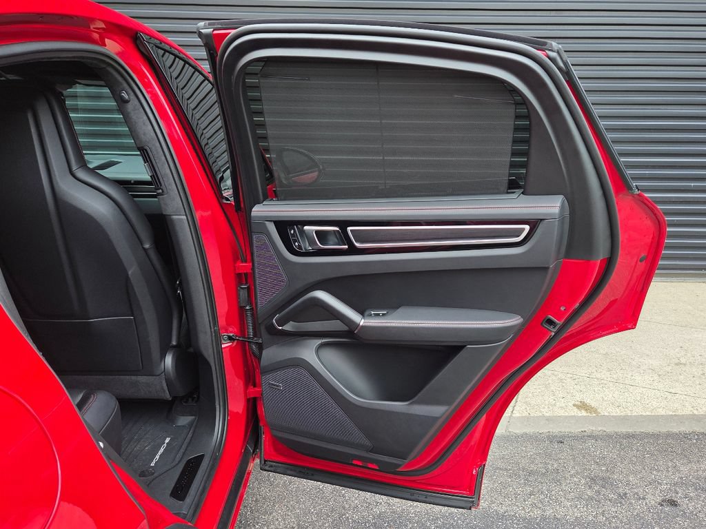 Certified 2023 Porsche Cayenne GTS AWD/4WD image 22