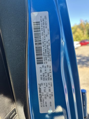 Used 2015 Jeep Wrangler Unlimited Sahara w/ Connectivity Group AWD/4WD image 32