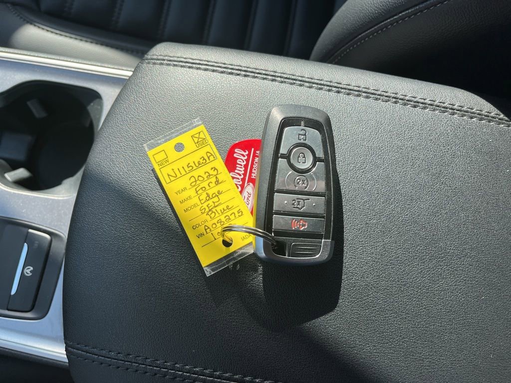 Used 2023 Ford Edge SEL w/ Convenience Package image 20