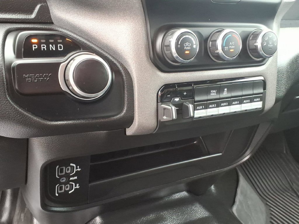 Used 2024 RAM 3500 Tradesman w/ Snow Chief Group AWD/4WD image 18