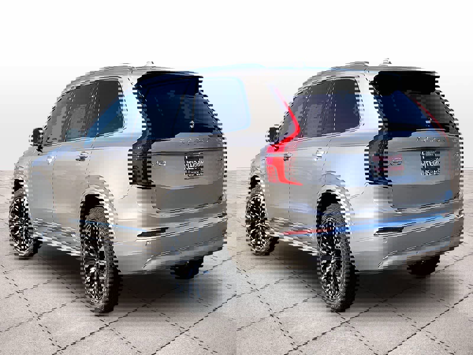 New 2026 Volvo XC90 T8 Plus w/ Protection Package Premier image 3