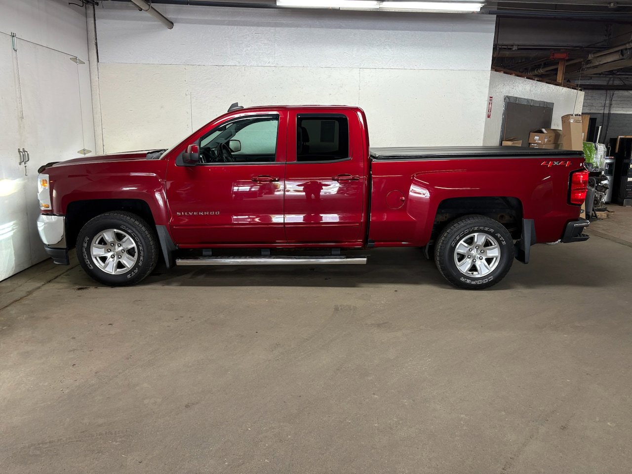 Used 2018 Chevrolet Silverado 1500 LT w/ All Star Edition AWD/4WD image 6