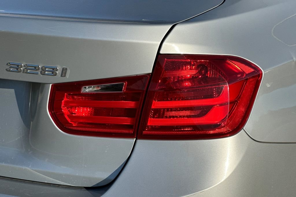 Used 2015 BMW 328i Sedan image 32