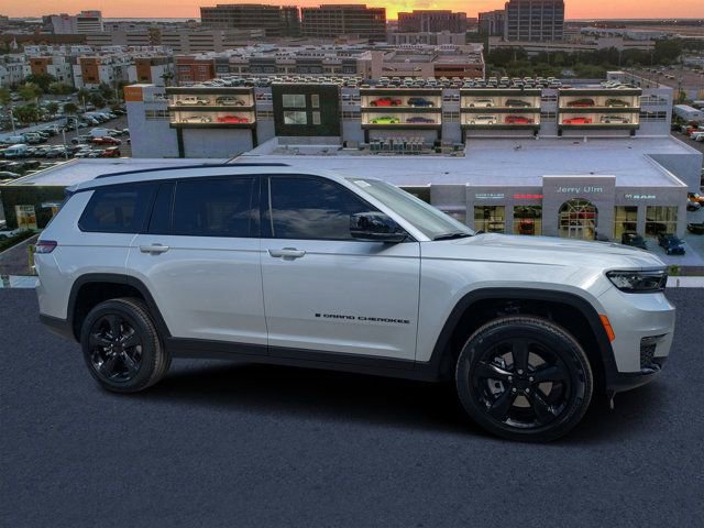 New 2025 Jeep Grand Cherokee L Limited w/ Black Appearance Package AWD/4WD image 1