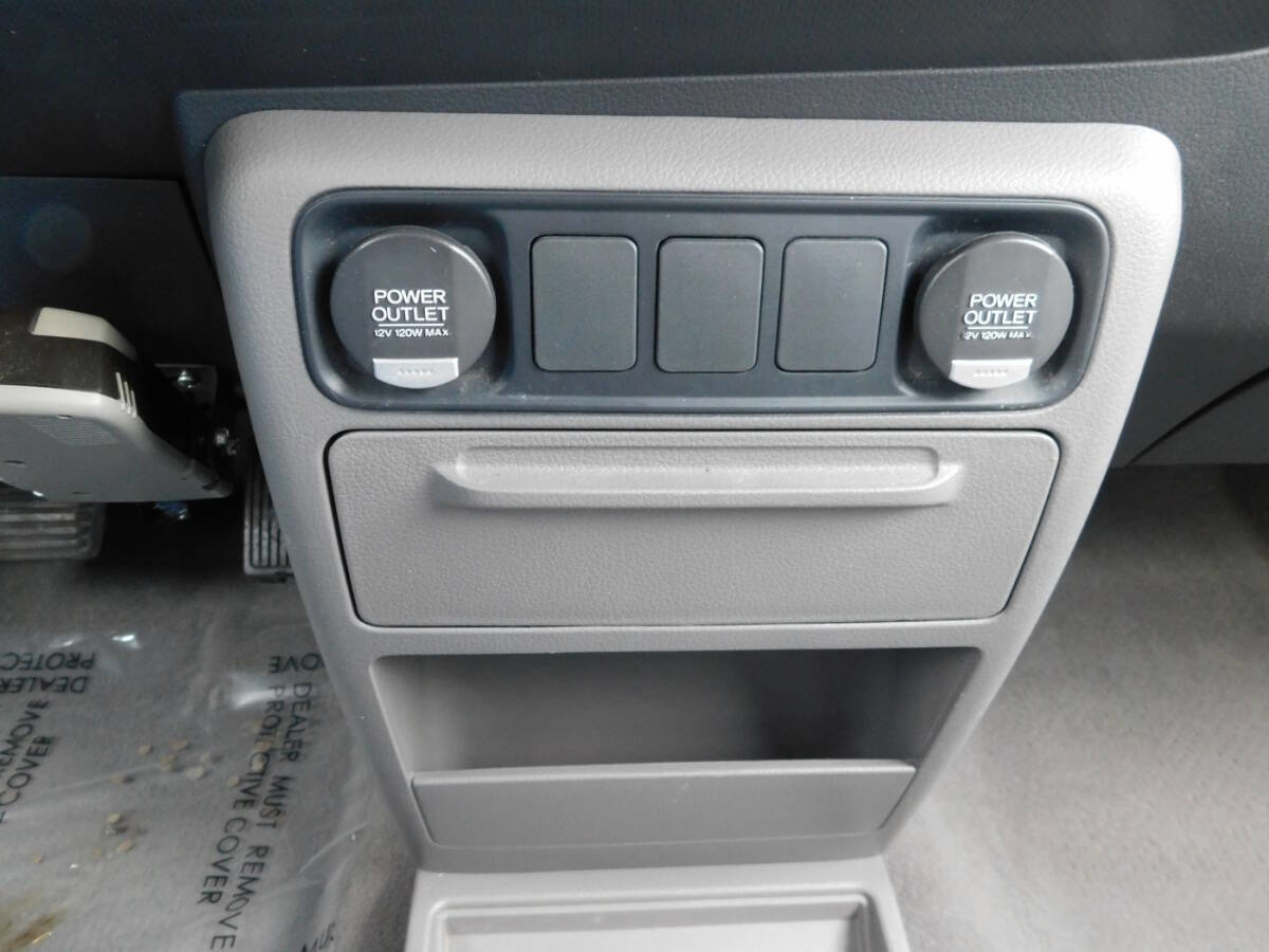 Used 2010 Honda Ridgeline RT image 12