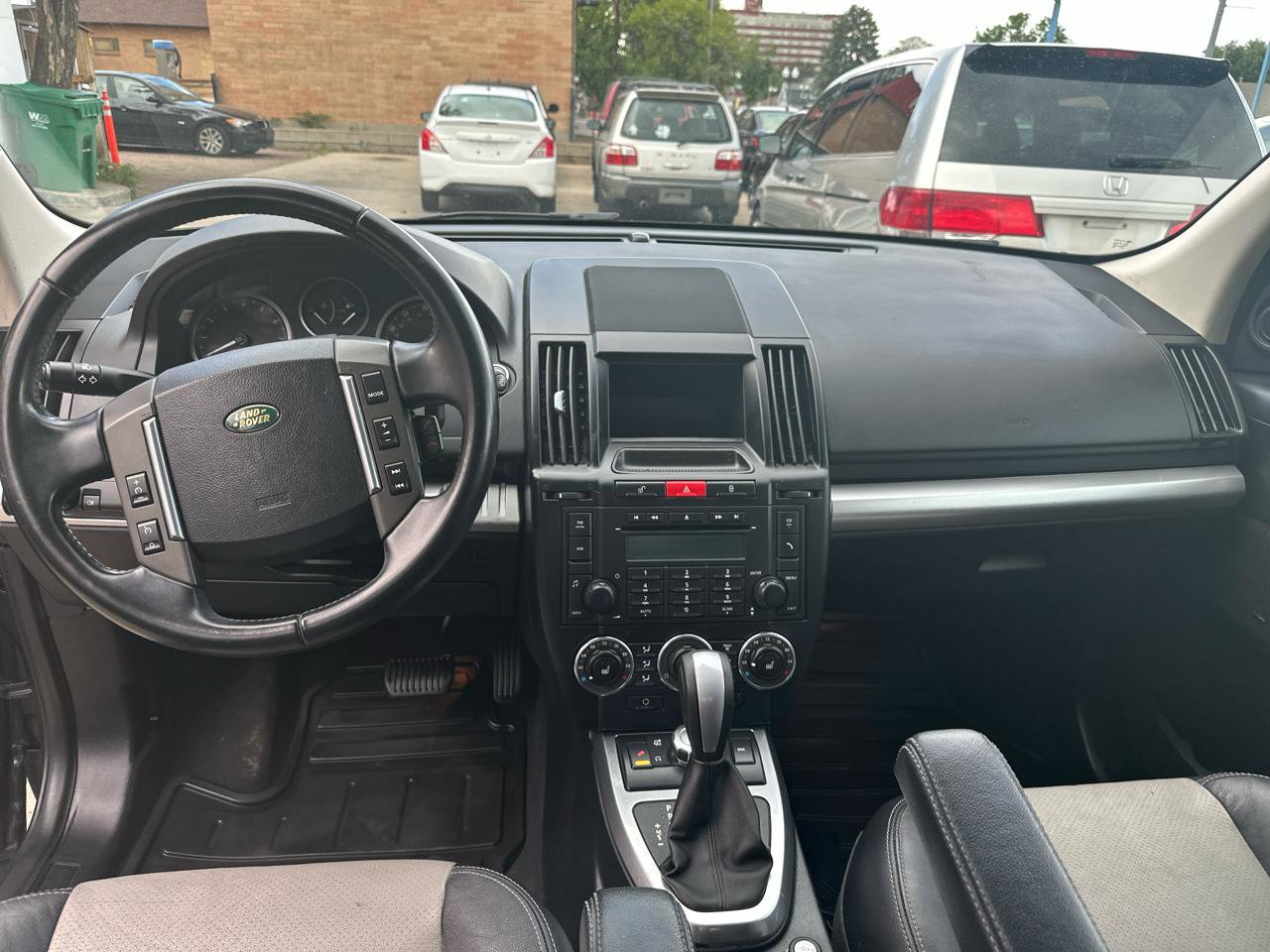 Used 2010 Land Rover LR2 HSE AWD/4WD image 13