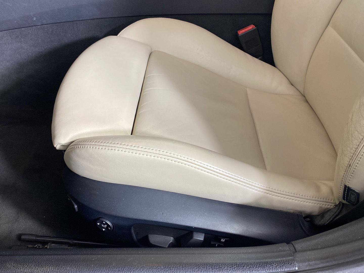 Used 2011 BMW Z4 sDrive35is RWD image 15