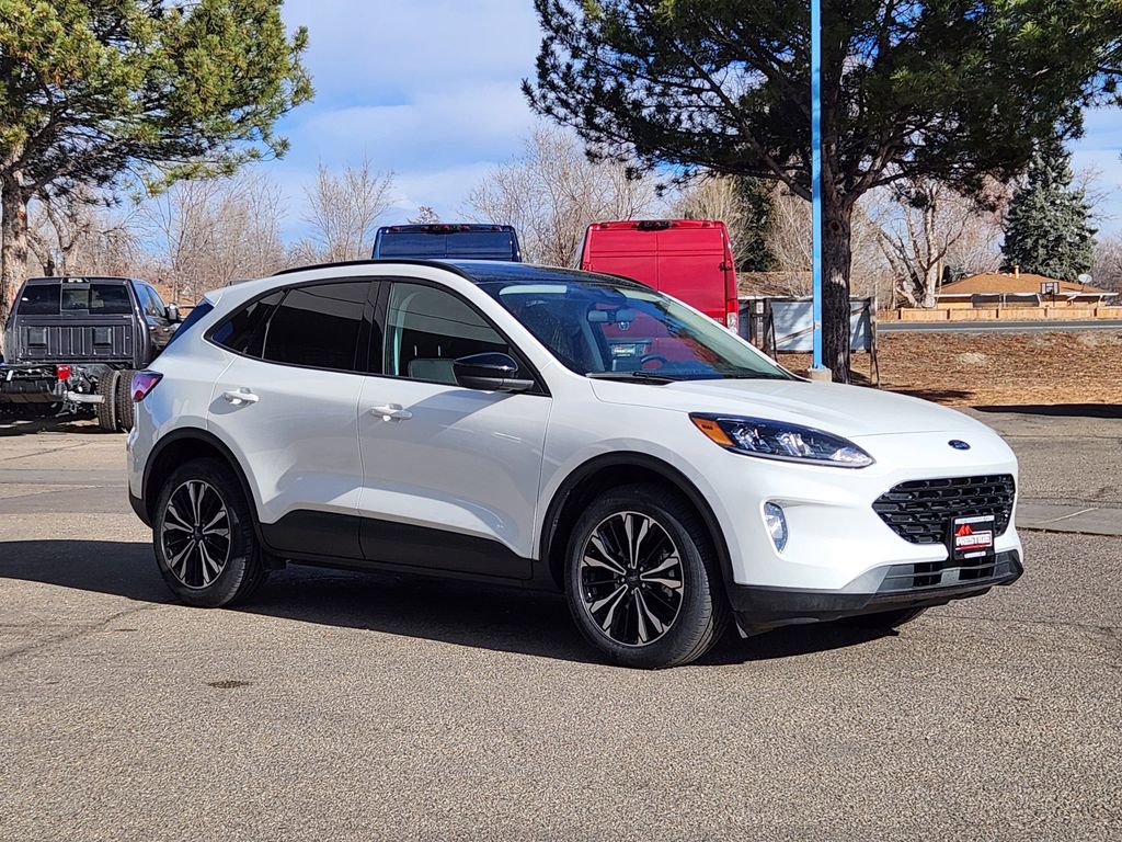 Used 2022 Ford Escape SEL w/ SEL Stealth AWD Package image 1