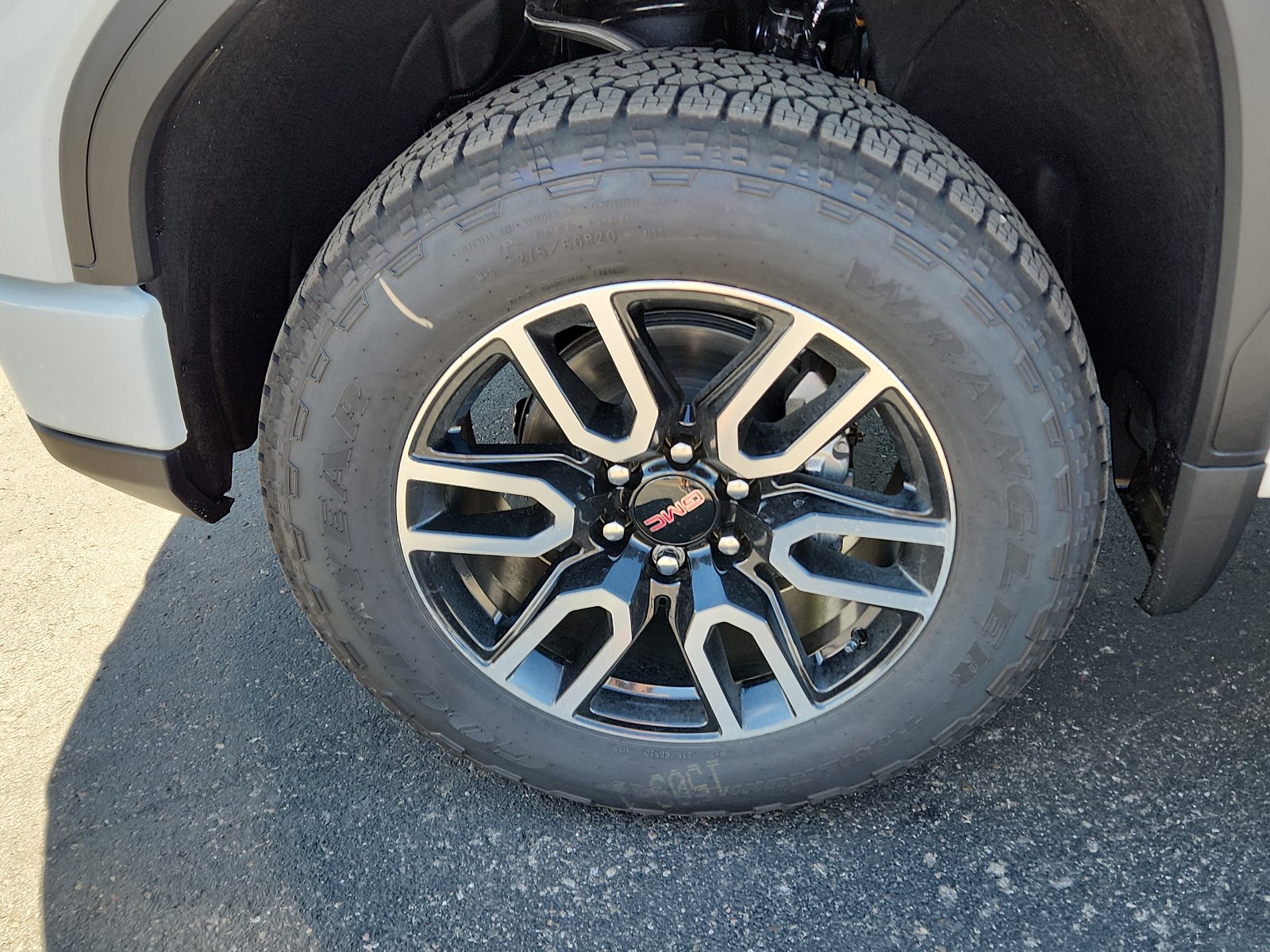 New 2026 GMC Sierra 1500 AT4 w/ AT4 Premium Package image 7