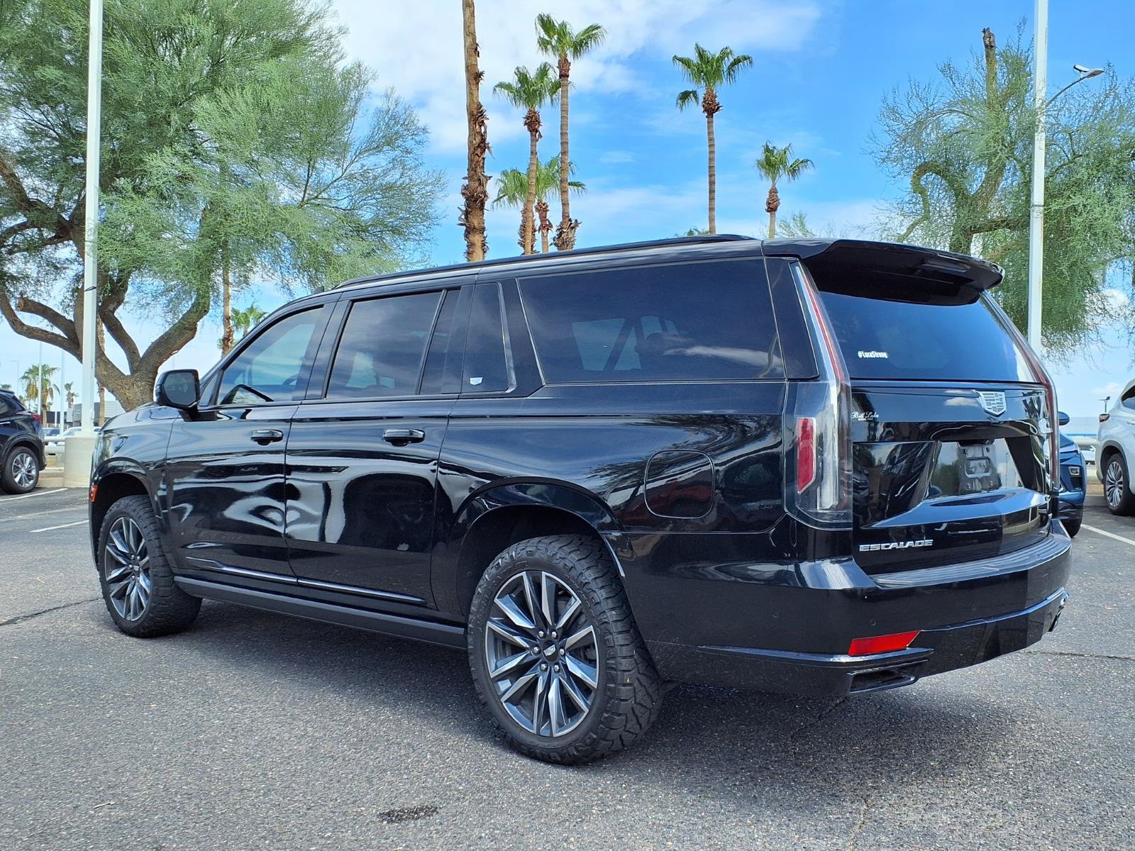 Used 2021 Cadillac Escalade ESV Sport w/ Driver Assist Tech Package AWD/4WD image 8