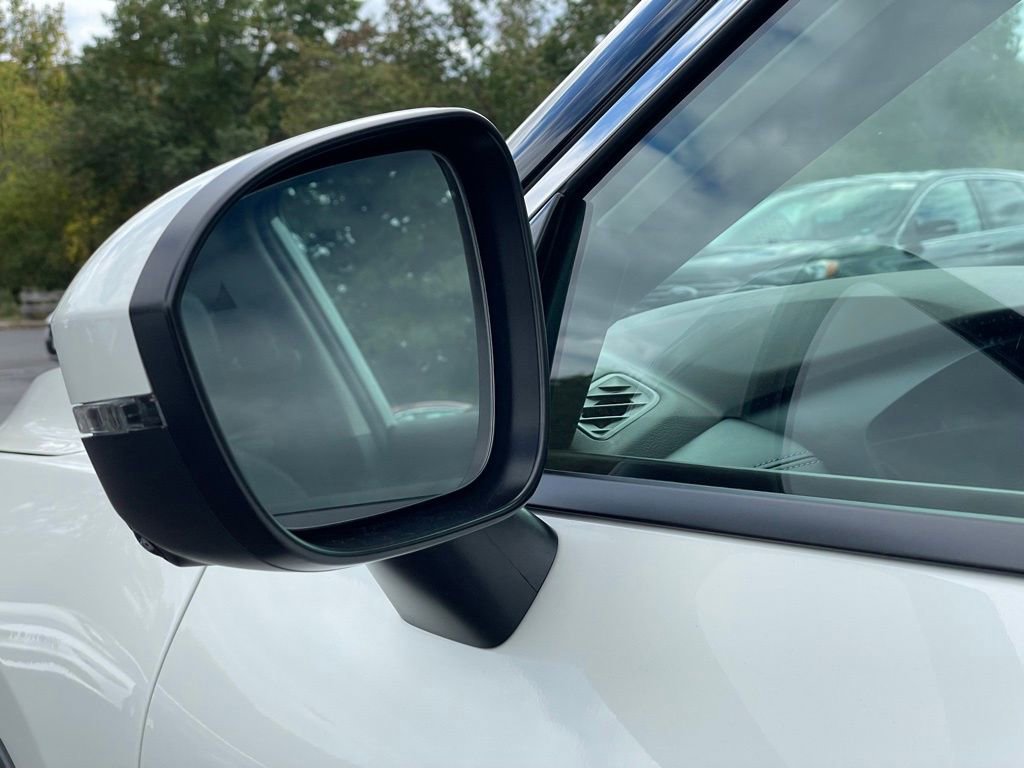 Certified 2023 Nissan Rogue SL w/ SL Premium Package image 30