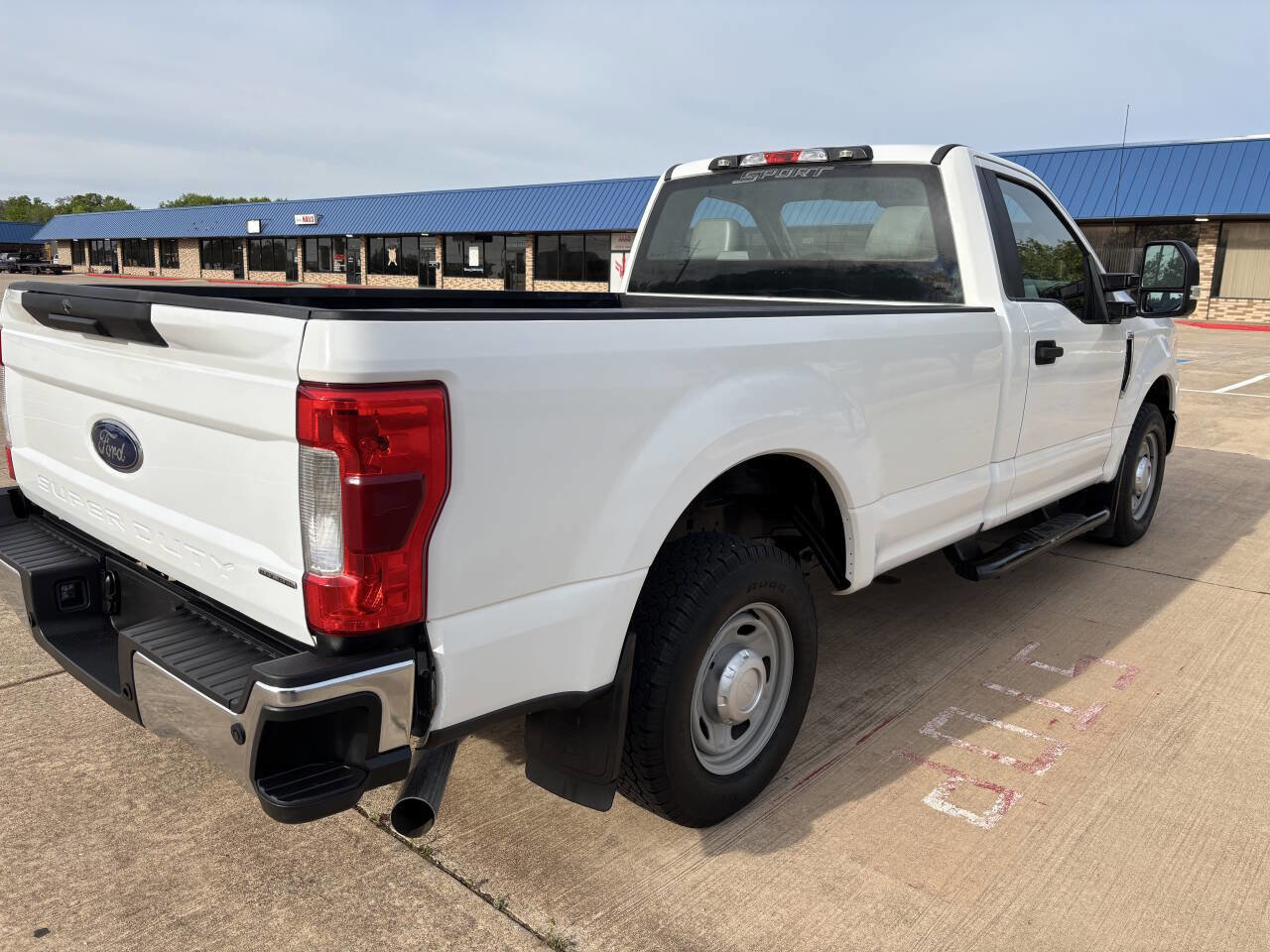 Used 2019 Ford F250 XL w/ XL Value Package image 4