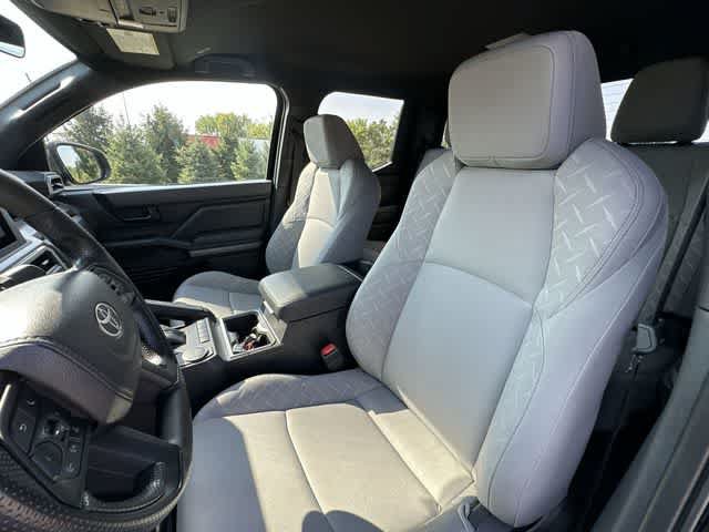 Used 2026 Toyota Tacoma SR5 RWD image 15