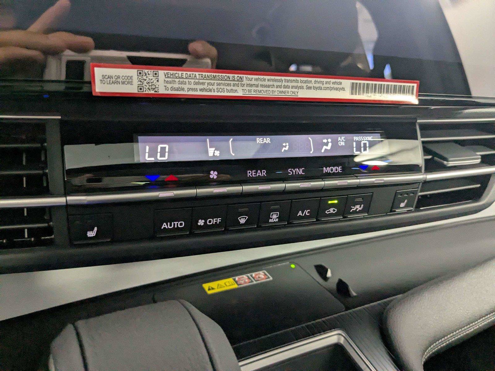 New 2026 Toyota Sienna XLE FWD image 19
