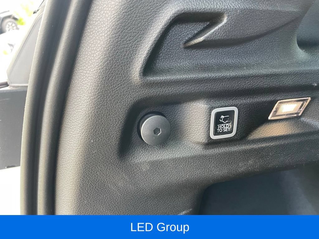 Certified 2025 Jeep Grand Cherokee L Laredo w/ Luxury Tech Group I AWD/4WD image 10