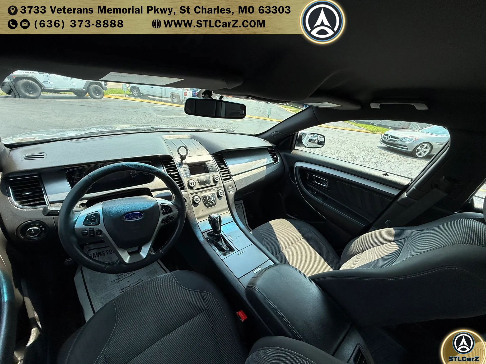 Used 2016 Ford Taurus SEL FWD image 10