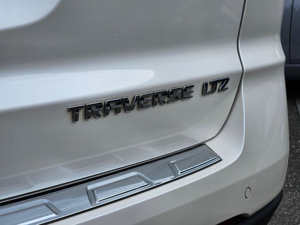 Used 2014 Chevrolet Traverse LTZ AWD/4WD image 9