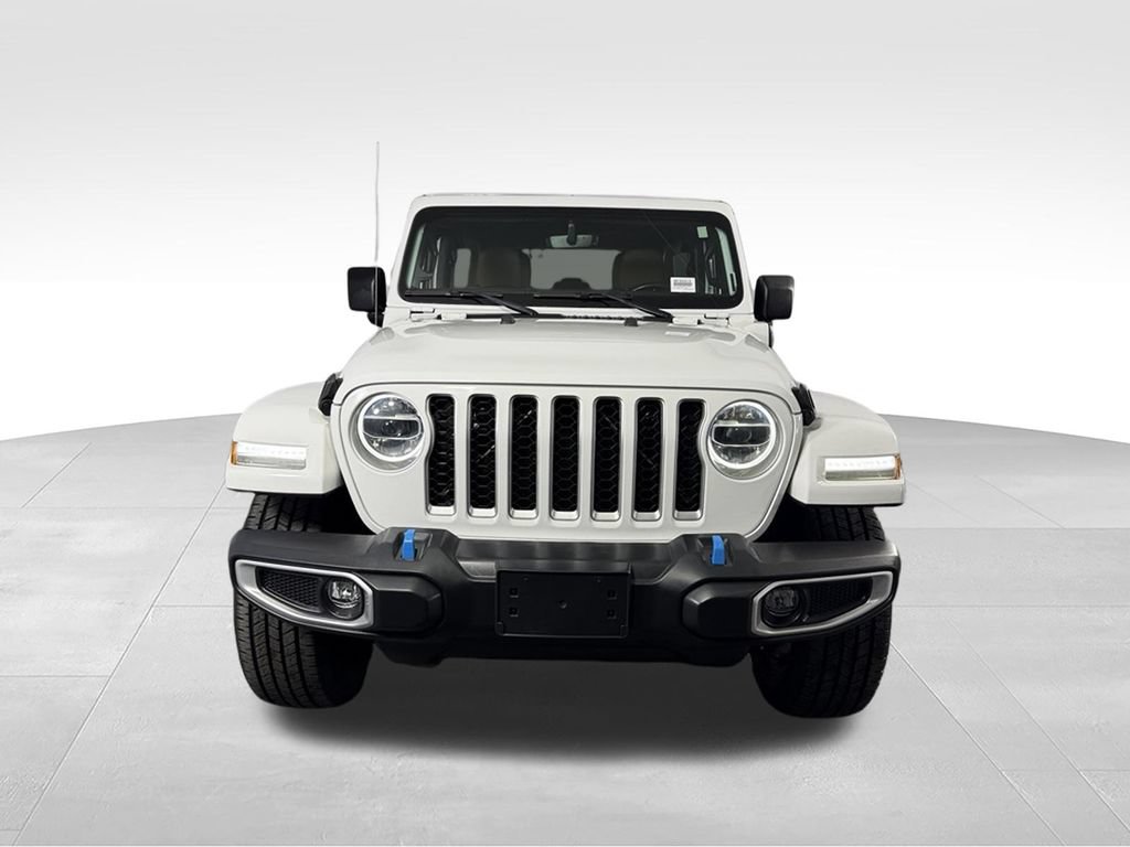 Used 2022 Jeep Wrangler Unlimited Sahara w/ Cold Weather Group AWD/4WD image 6