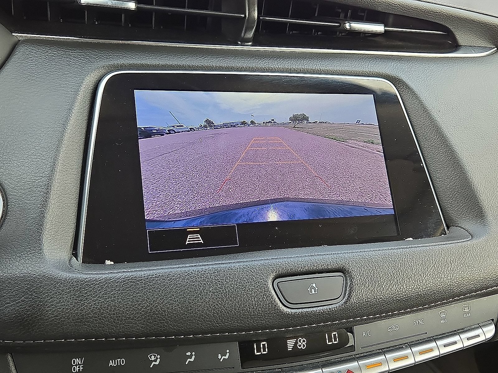 Used 2023 Cadillac XT4 Luxury FWD image 28