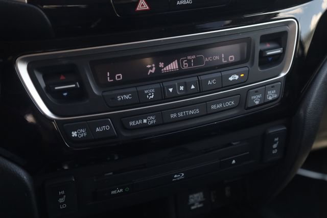 Used 2017 Honda Pilot Touring image 20
