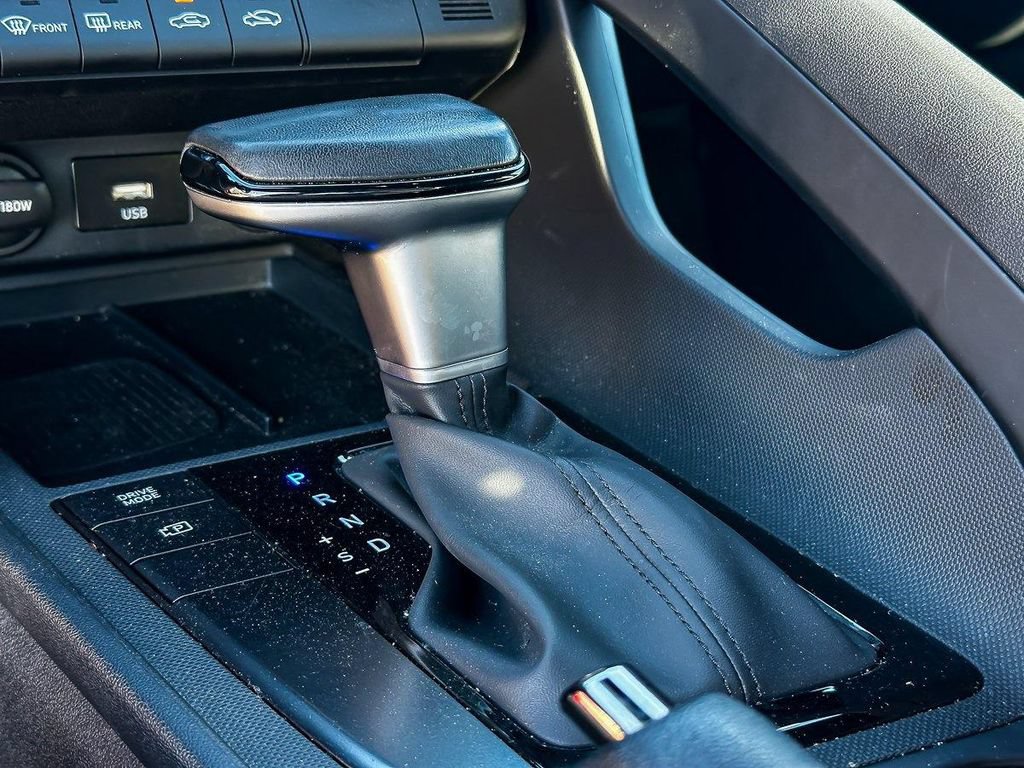 Used 2025 Hyundai Elantra Sport FWD image 25