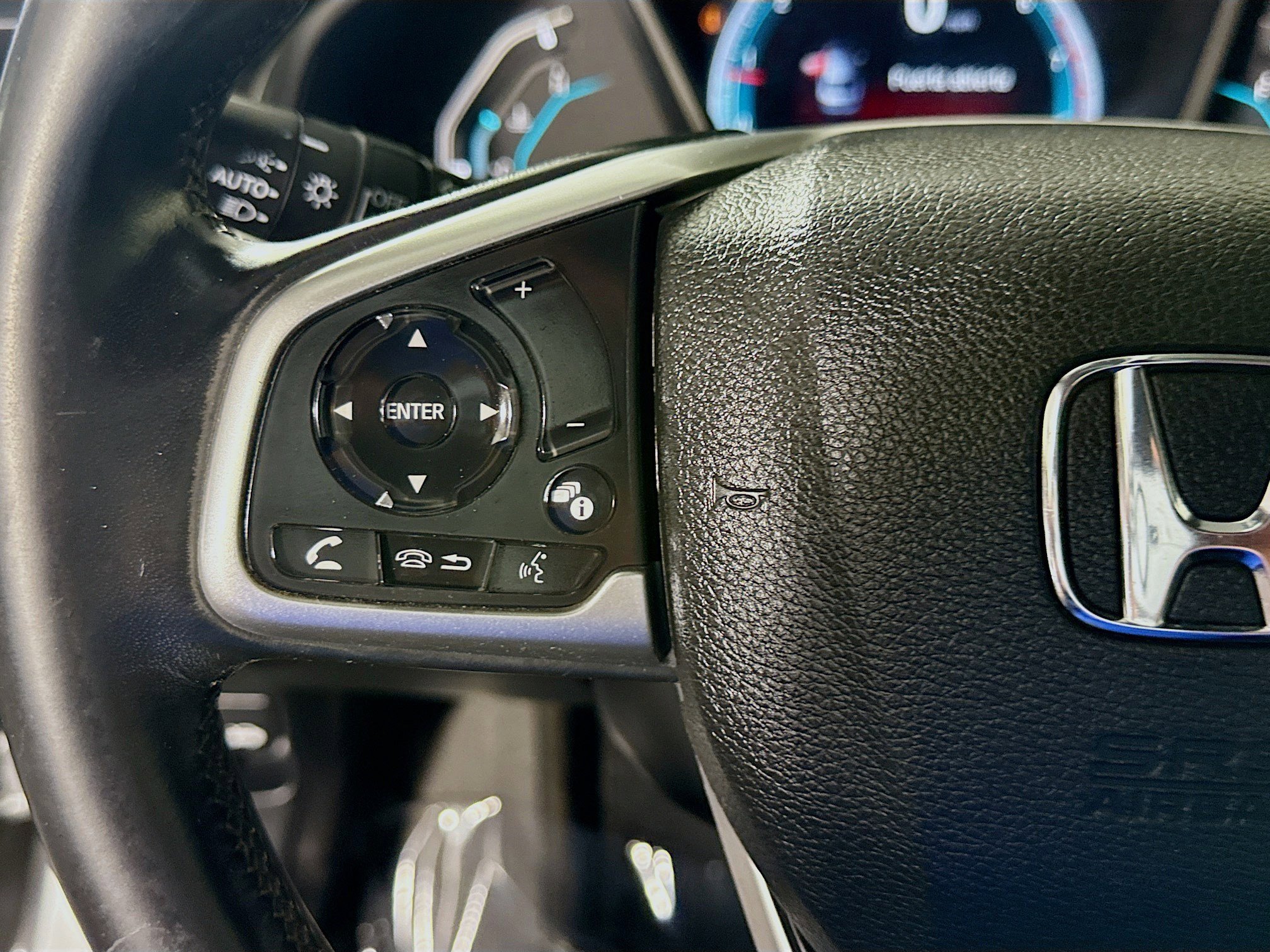 Used 2019 Honda Civic EX image 14